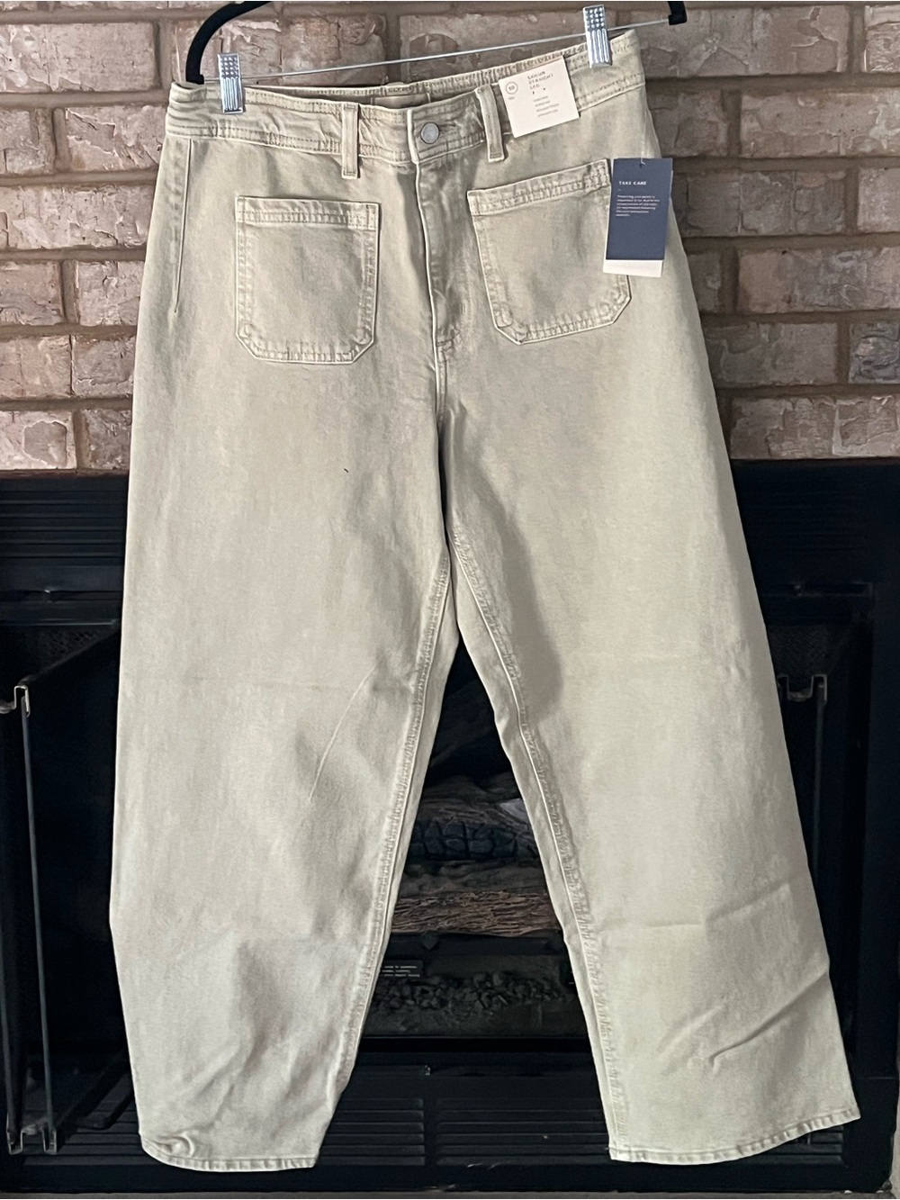 Universal Thread straight sailor pants size 10 in light green NWT